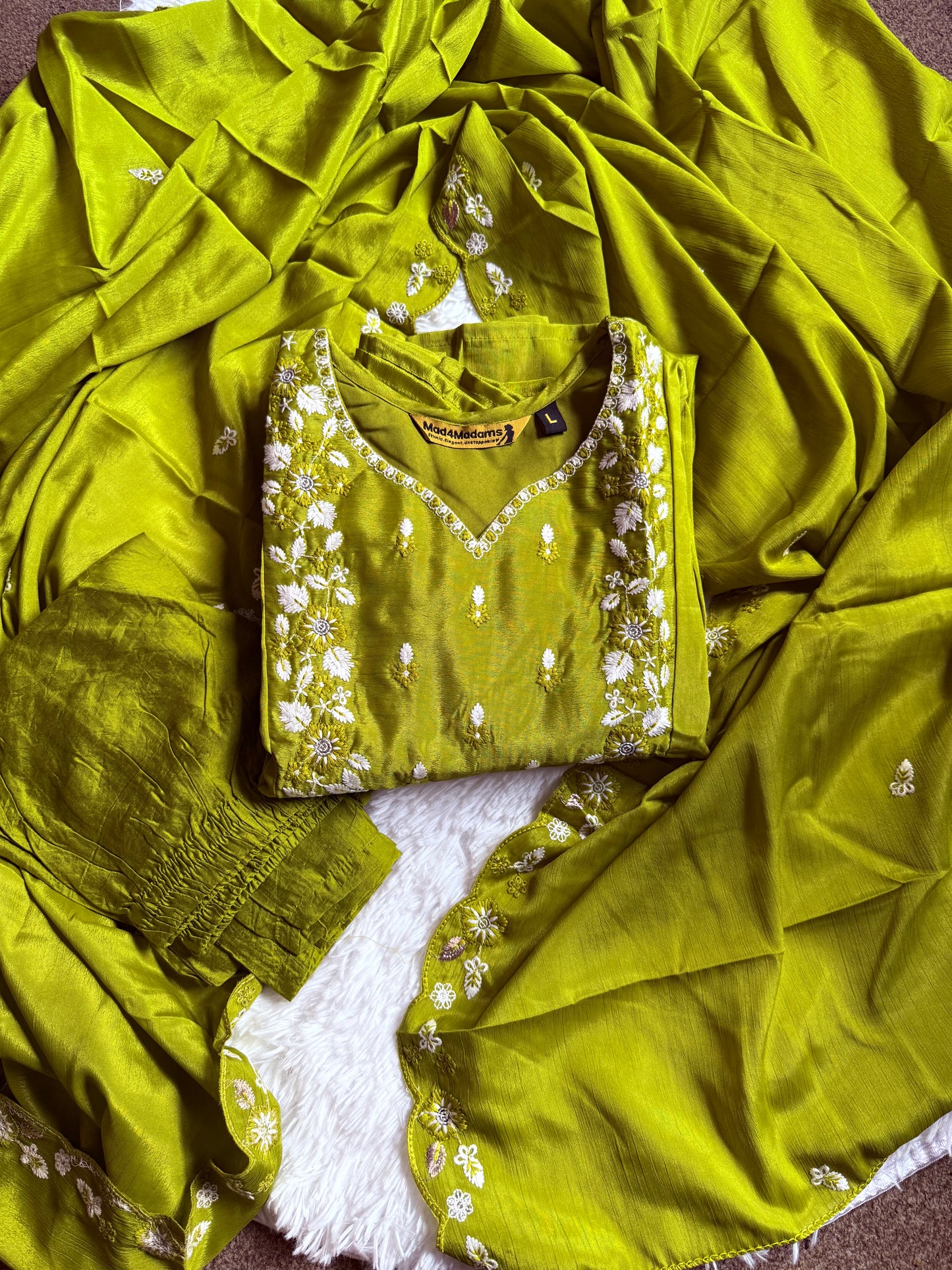 Beautiful embroidery Anarkali Chinon 3 Piece Set - Green