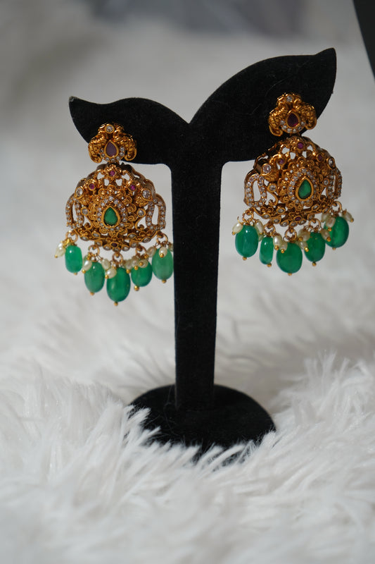 Beautiful short necklace set in green and pink with micro gold plating - Green & Pink