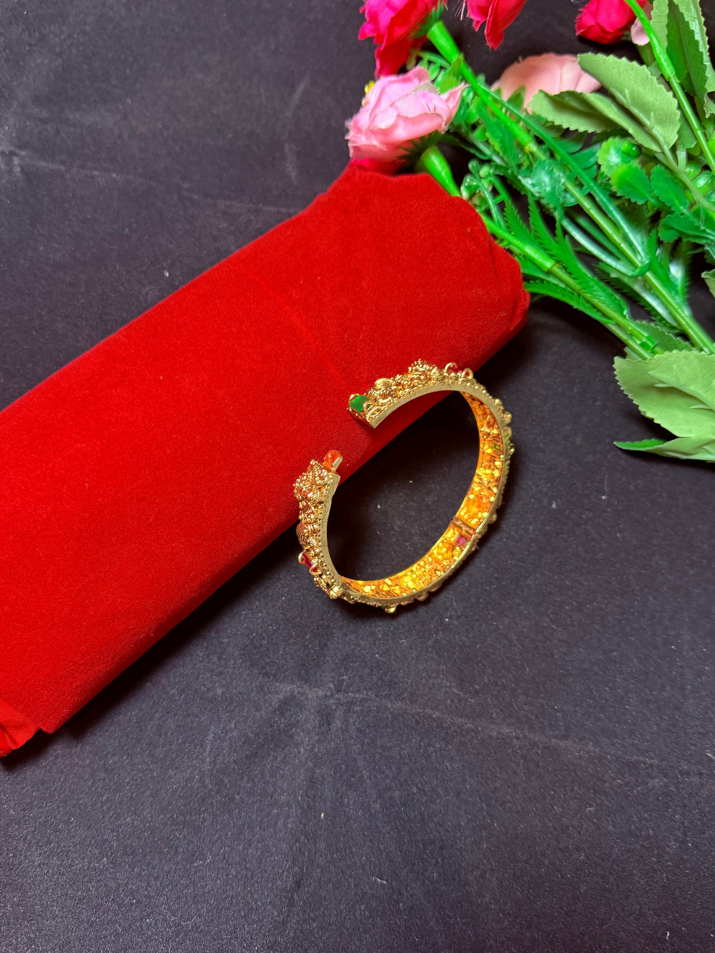 Openable Kada Single Bangle-God Motive Detailing