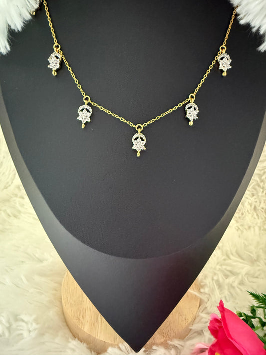 Sparkling CZ star chain