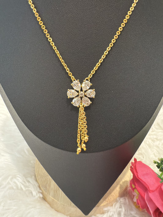 Stylish daily Use flower pendant chain