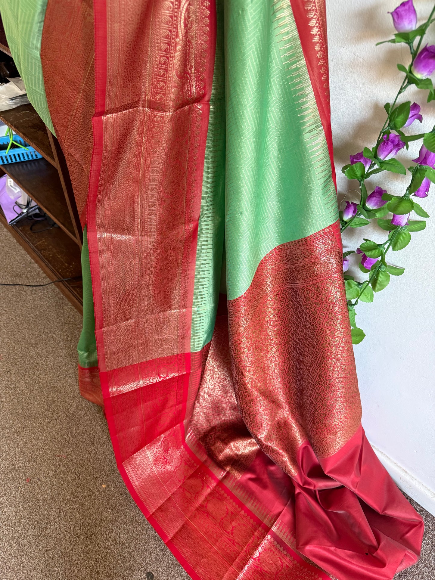 Kanchi Dharmavaram Silk Saree Combo-Stitched Blouse & matchings- Green & Red