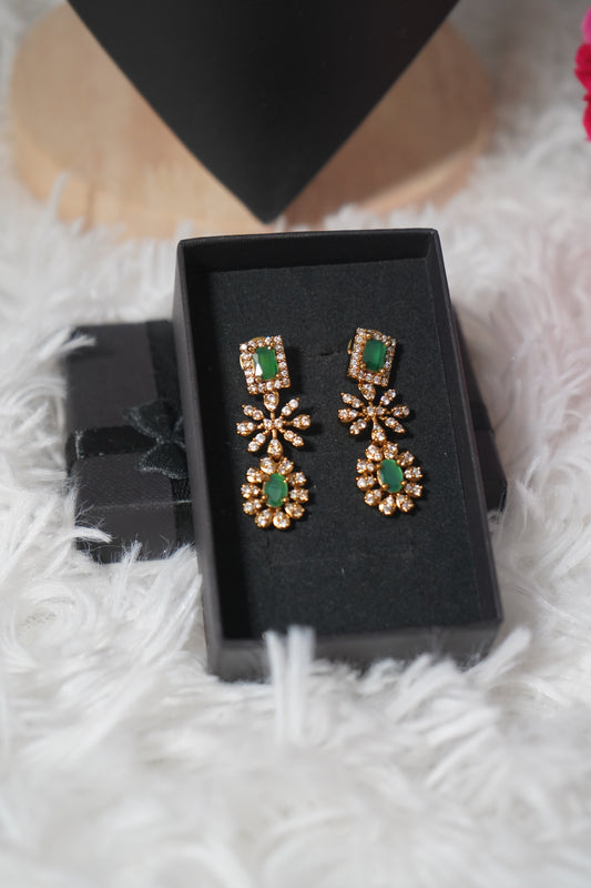 Beautifully crafted two-layered floral emerald necklace set - Green