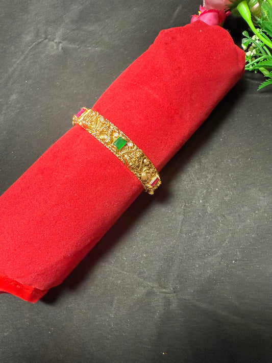 Openable Kada Single Bangle-God Motive Detailing