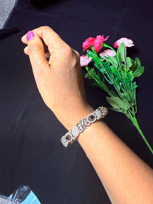 Premium Quality- Diamond Alike Finish Single Bangle