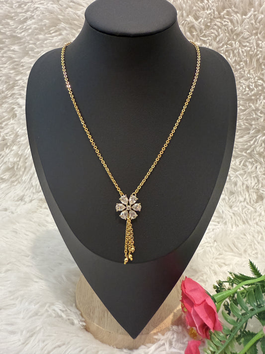 Stylish daily Use flower pendant chain