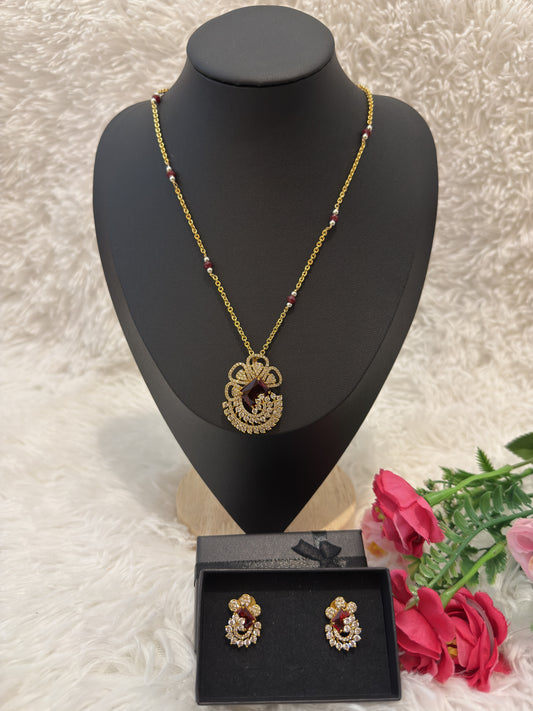 Beautiful pendant chain set with earrings