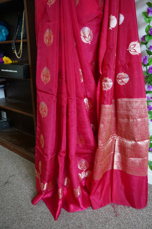 Mango Georgette gold zari motifs saree with stitched blouse - Rani Pink