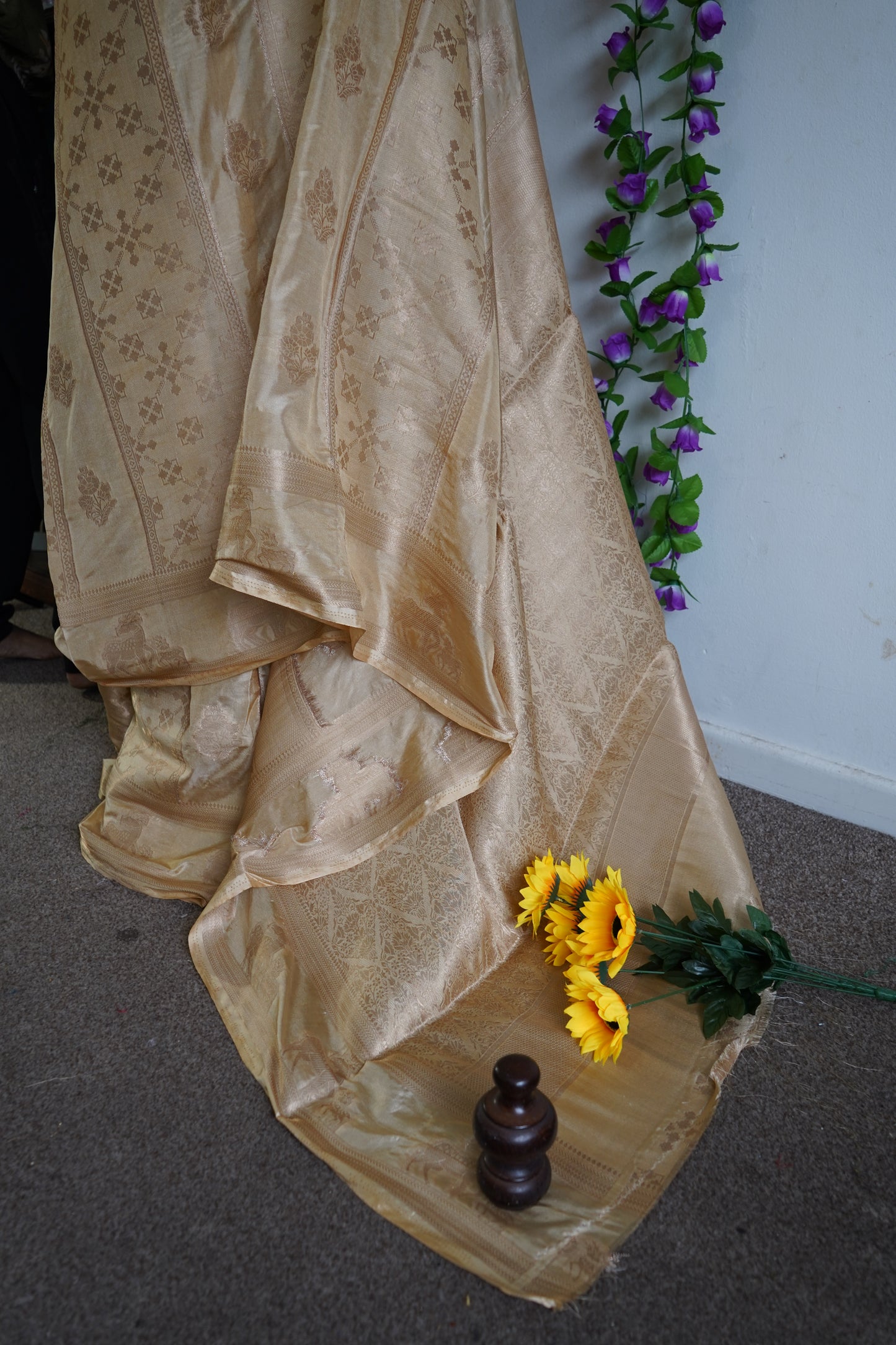 Banarasi silk saree mango motifs with stitched blouse - Beige & Maroon